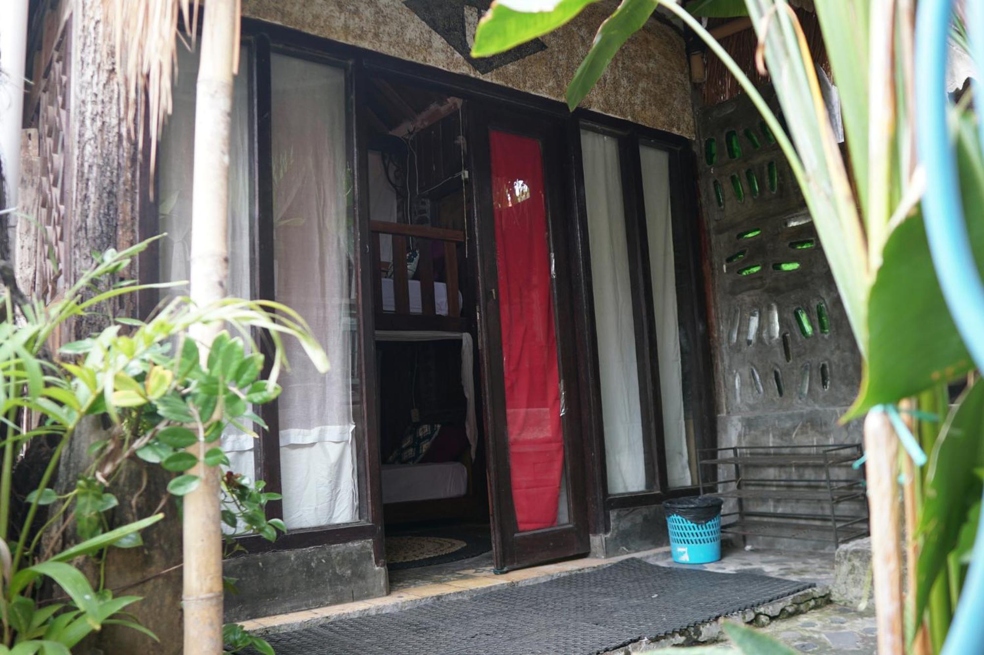 Twospaces Living At Wave And Chill House, Canggu Bagian luar foto