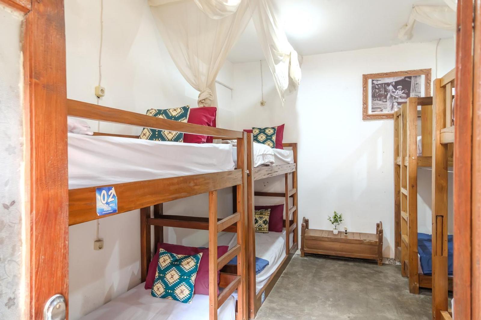 Twospaces Living At Wave And Chill House, Canggu Bagian luar foto
